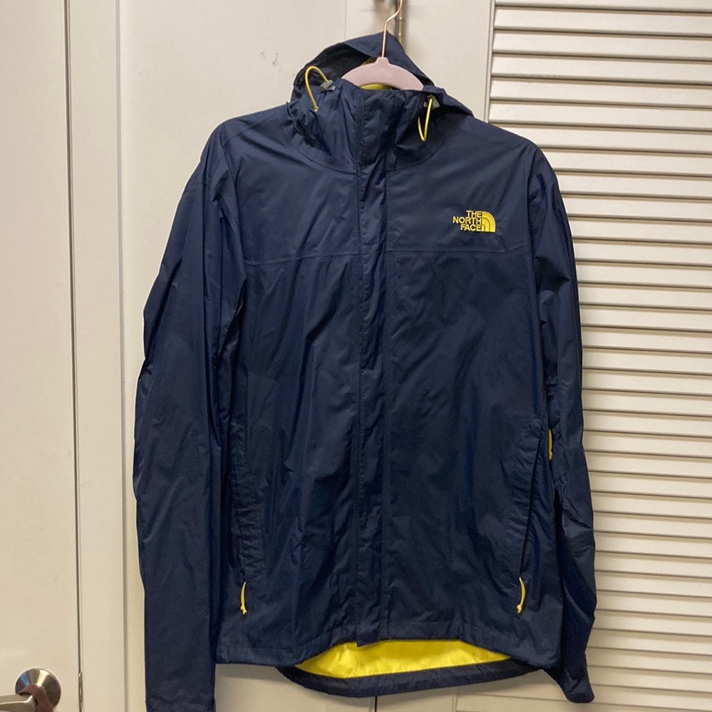 North Face HyVent 2.5 L